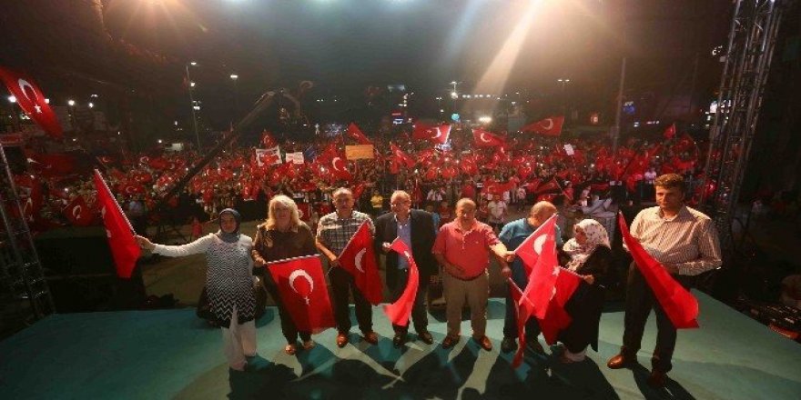 Wolfgang Müller: "Tüm dünya Türklerin gücünü gördü"