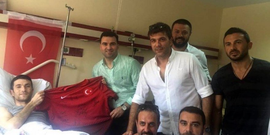 Türkiye Profesyonel Futbolcular Derneği’nden gazilere ziyaret