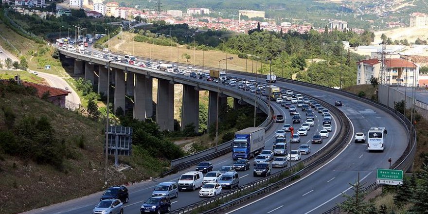 Trafiğe kayıtlı araç sayısı arttı