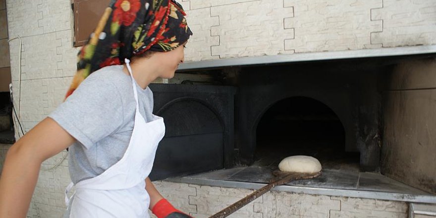 Bu fırında ekmekleri kadınlar üretiyor