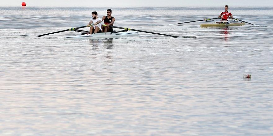 Kürek yarışları sert rüzgar sebebiyle yapılamadı