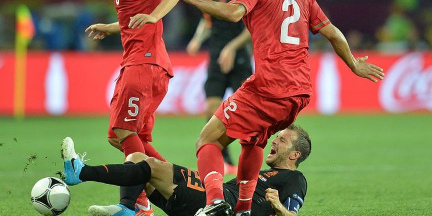Van der Vaart'ın yeni takımı belli oldu