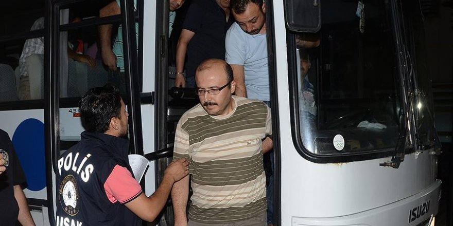 Uşak'ta FETÖ/PDY zanlıları sağlık kontrolünden geçirildi