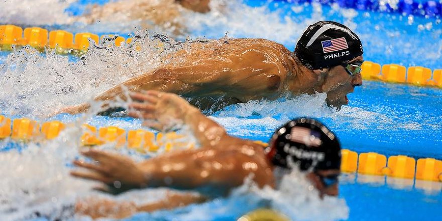 Phelps 4'üncü madalyasını aldı