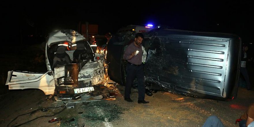 Erzurum'da trafik kazası: 10 yaralı