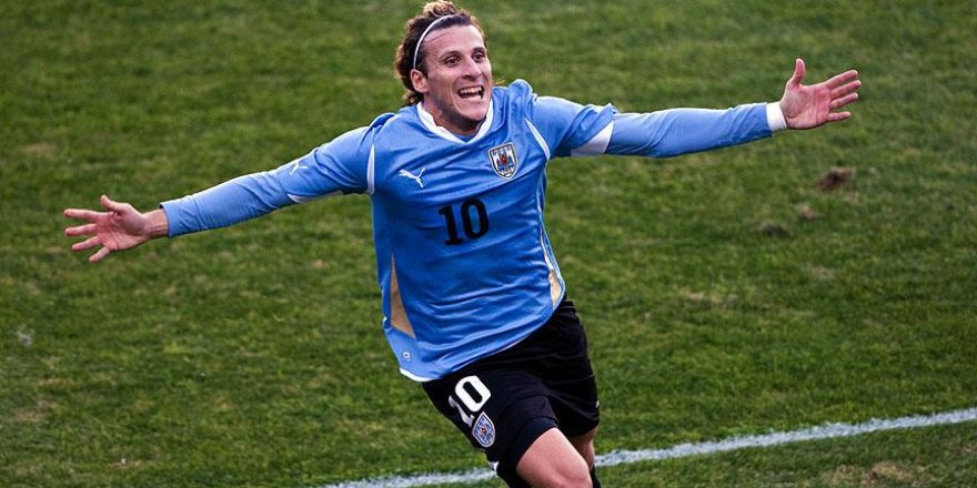 Forlan Hindistan'a transfer oldu