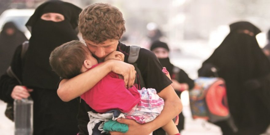 ABD, Münbiç'i PYD'ye verdi