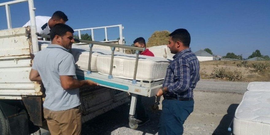 AK Partili gençler yaşlılara umut olmaya devam ediyor