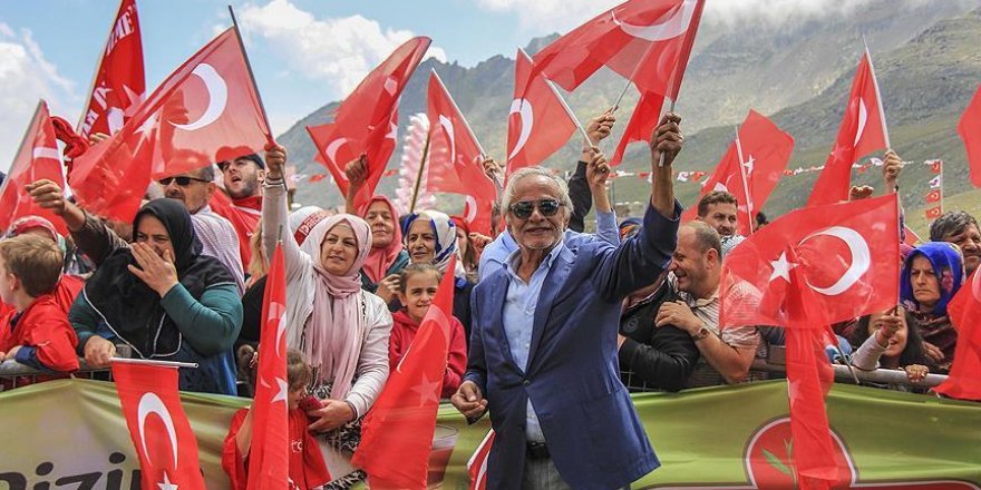 Ovit Dağı'nda 'demokrasi şöleni'