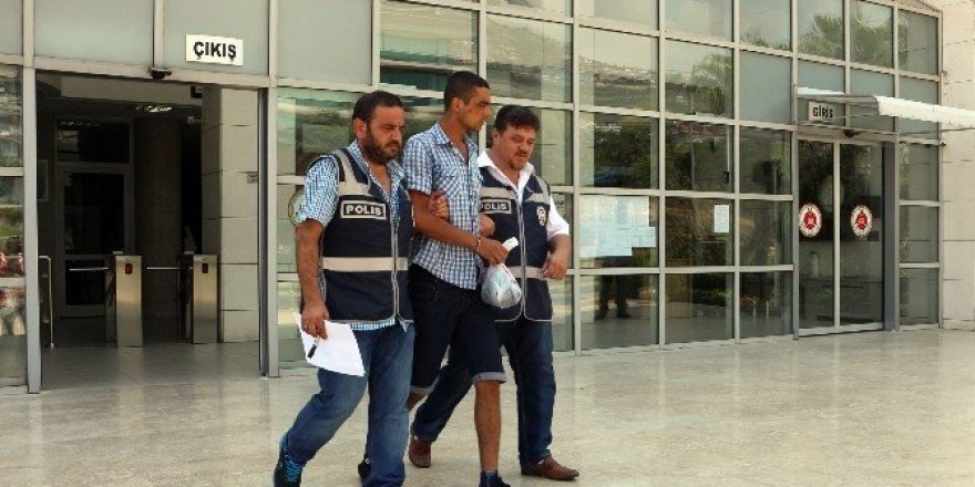 Kadın turistin çantasını çalan kapkaççı yakalandı
