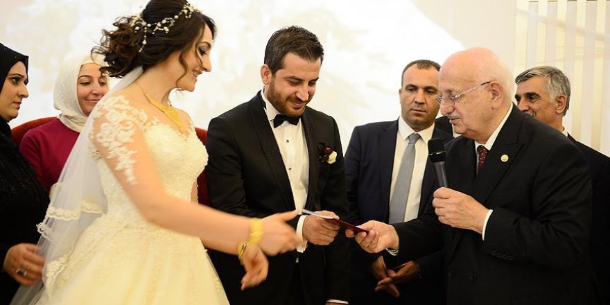 TBMM Başkanı Kahraman Adıyaman'da nikah şahitliği yaptı