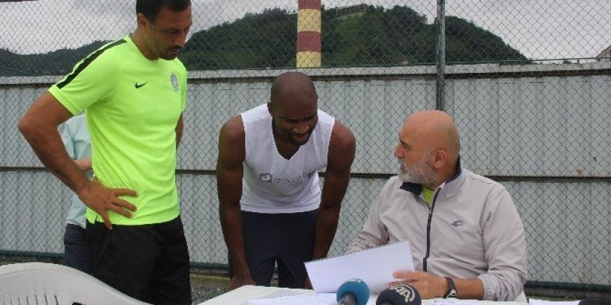 Karaman idmana koltuk değnekleri ile çıktı