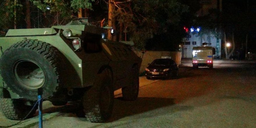 Kars'ta askeri üsse taciz ateşi açıldı
