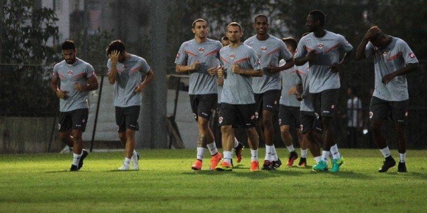 Adanaspor, Bursaspor hazırlıklarına Adana’da devam ediyor