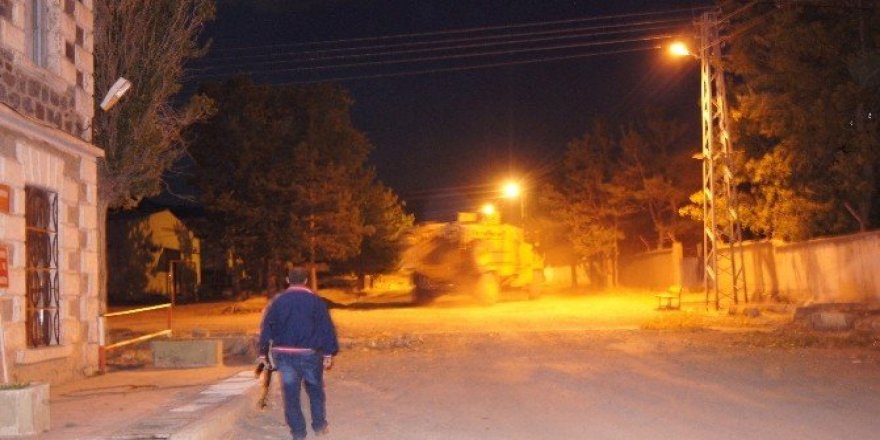 Kağızman’da teröristler askeri üsse saldırdı