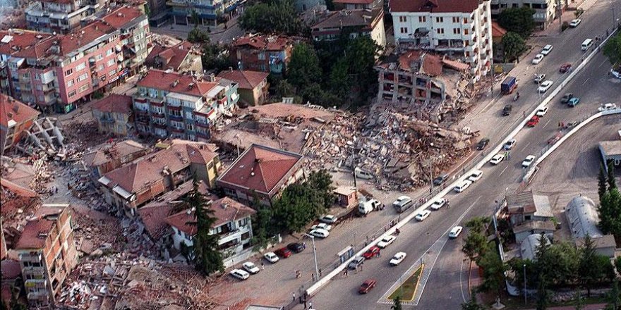 Depremler Türkiye'de 94 bin can aldı