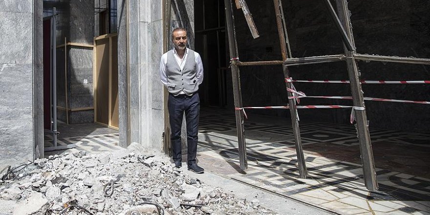 Sanatçı Yılmaz Erdoğan, Hakkari için TBMM'yi ziyaret etti