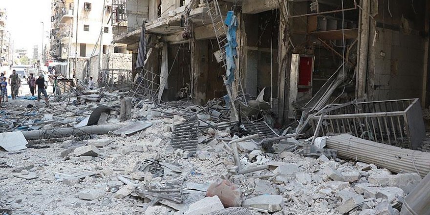 Halep'te pazar yerine saldırı: 20 ölü