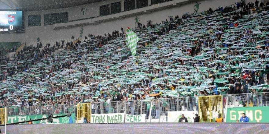 Bursaspor taraftarı kombineye ilgi göstermiyor