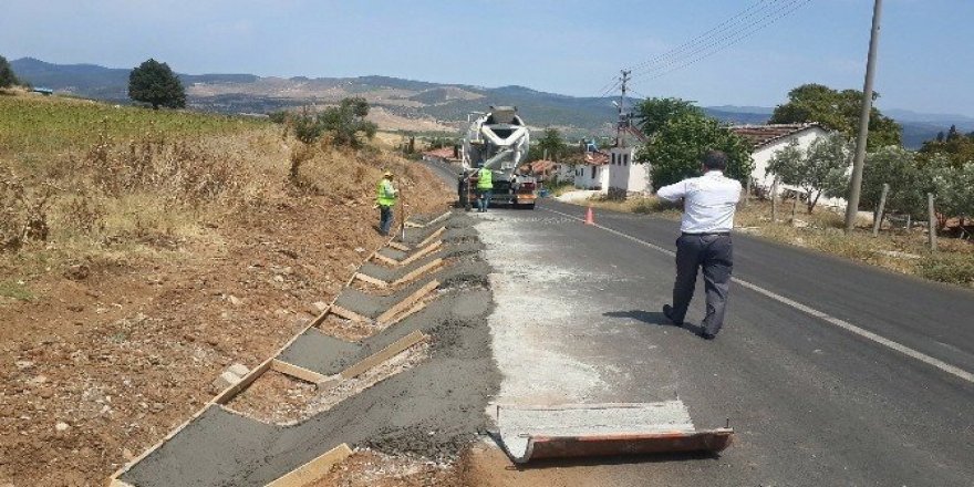 NATO Yolunda betonlama çalışması başladı
