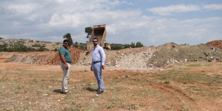 Korkuteli Belediyesi, Elmalı Yolu üzerine hayvan barınağı yapıyor