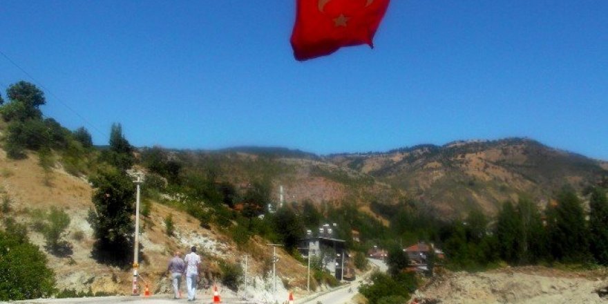 Demirci’nin tehlikeli virajları tarih oluyor