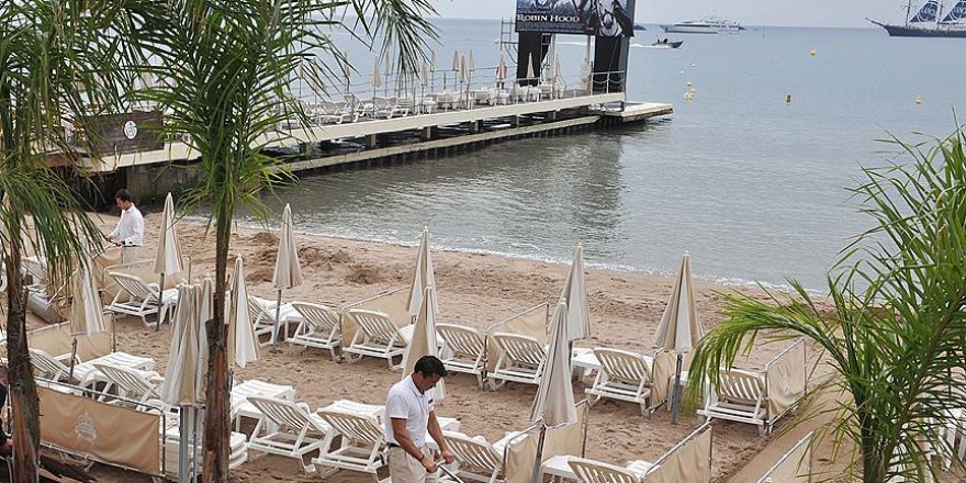 Fransa'da tesettür mayosu yasağı büyüyor