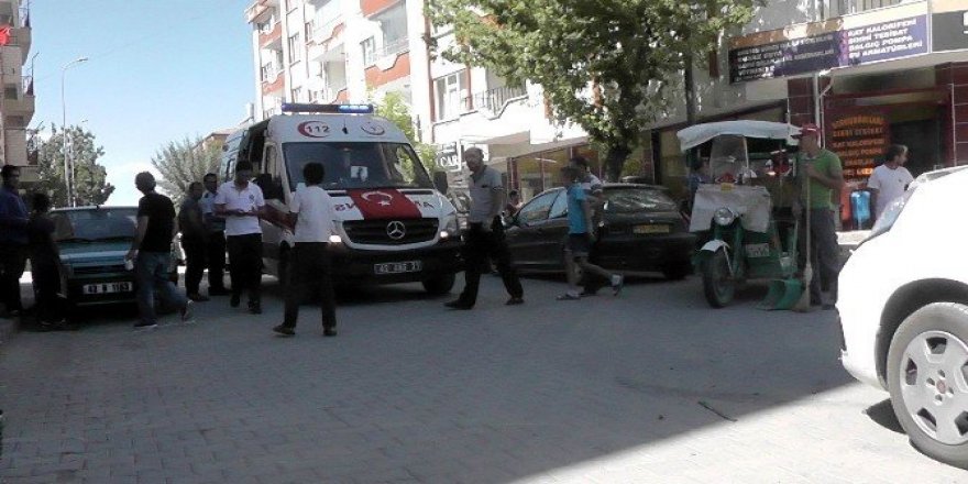Hafif ticari araç, triportöre çarptı: 1 yaralı