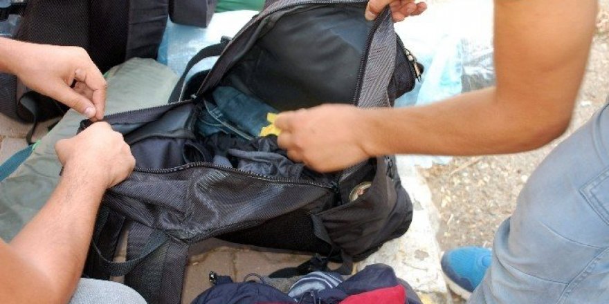 Sırt çantalı şüpheli şahıs polisi harekete geçirdi