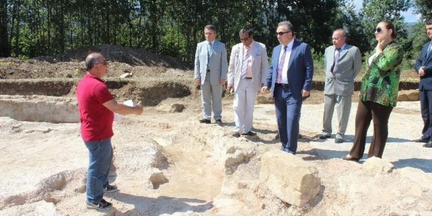 1700 yıllık Roma villası gün yüzüne çıkıyor