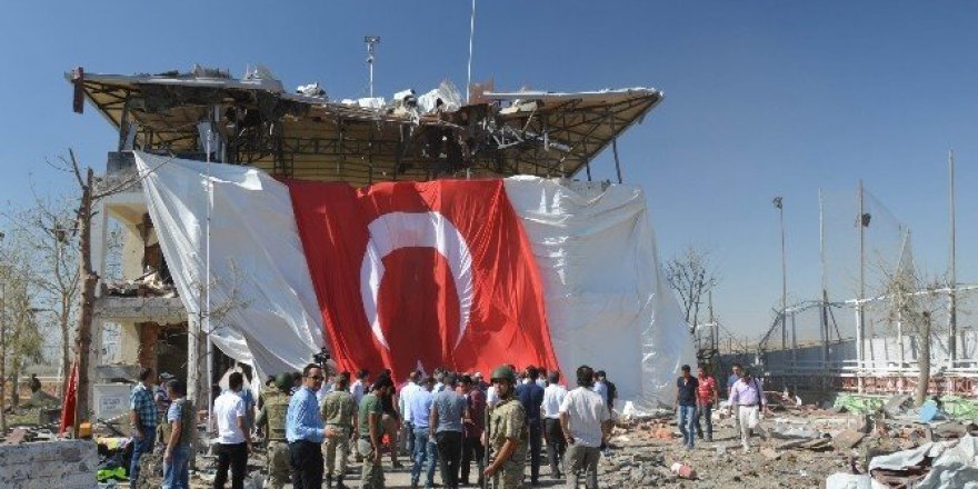 AK Parti Genel Başkan Yardımcısı Mehdi Eker: