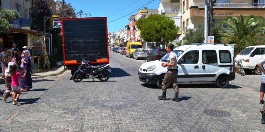 Ayvalık’ta trafik kazası: 2 yaralı