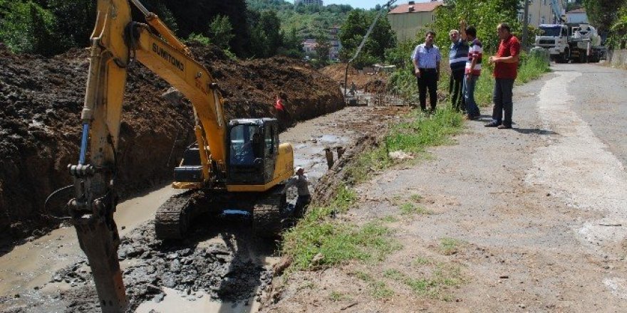 Çakır, dere ıslah çalışmalarını inceledi
