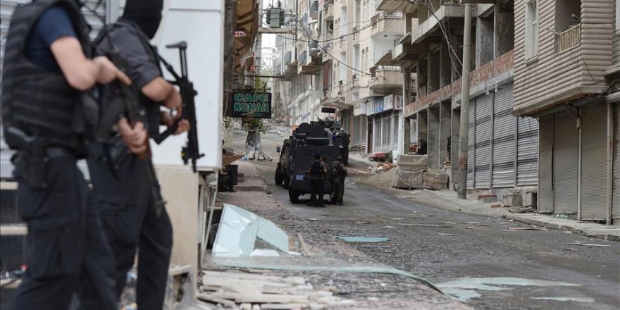 PKK'lılar bodrum katında basıldı!