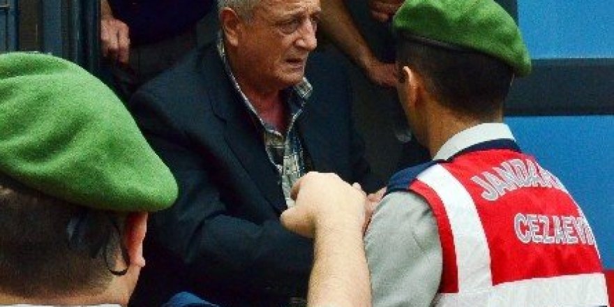 Komşusunu yaralayan sanık hakim karşısında