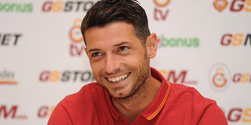 Galatasaray Dzemaili'yi Bologna'ya verdi
