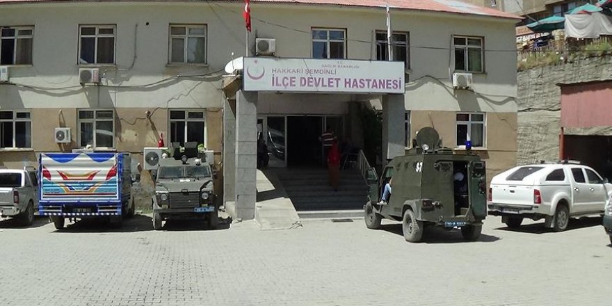 Hakkari'de terör saldırısı: 2 polis yaralı