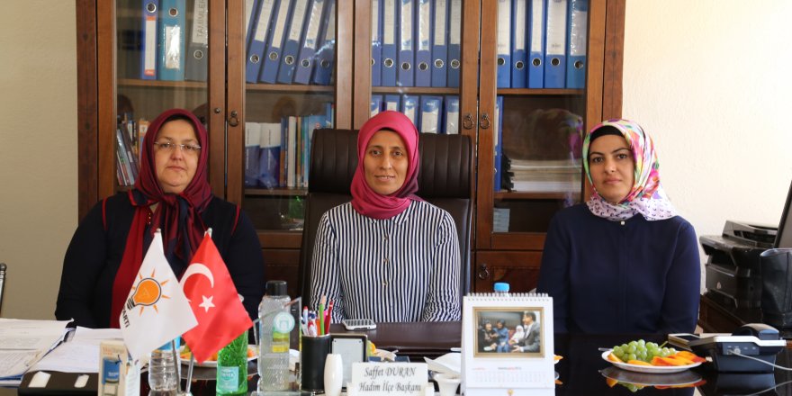 AK Parti Konya Kadın Kollarında istişare toplantısı