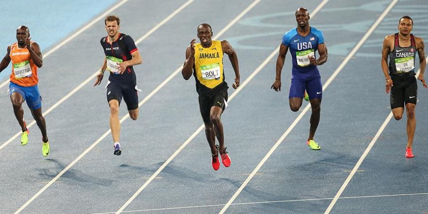 Bolt 200 metre finalinde rahat kazandı