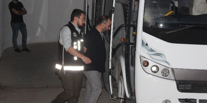 Denizli’de 15 iş adamı tutuklandı