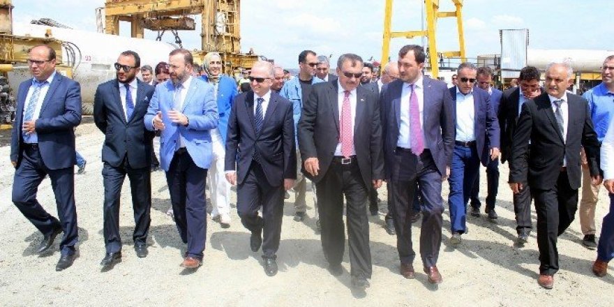 Bakan Eroğlu derin deniz deşarjı alanında incelemeler yaptı