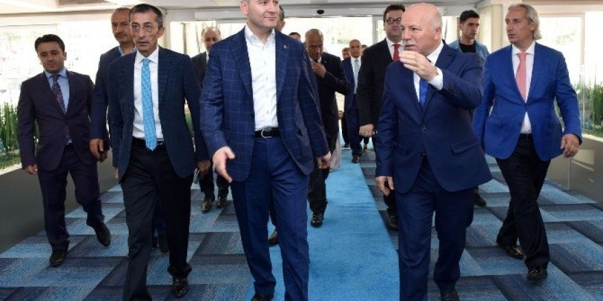 Bakan Soylu’dan Başkan Sekmen’e övgü