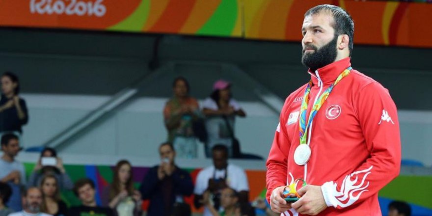 Selim Yaşar Rio'da gümüş madalya kazandı