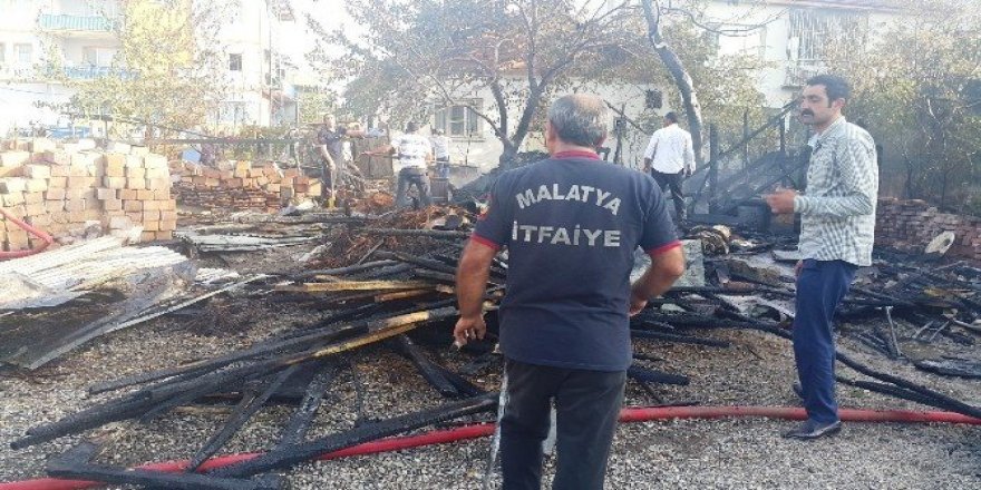 Odunluk yangını korkuttu