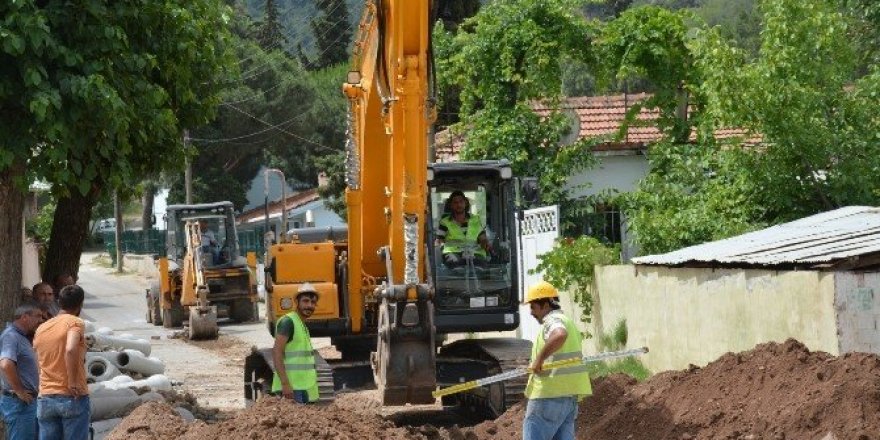 Akçapınar Mahallesinin kanalizasyon hattı tamamlandı