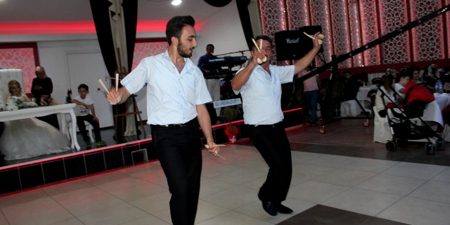 35 yıldır düğünleri şenlendiriyor