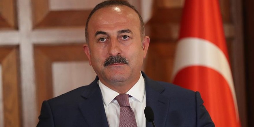 Çavuşoğlu, Hindistan'da FETÖ'yü anlattı