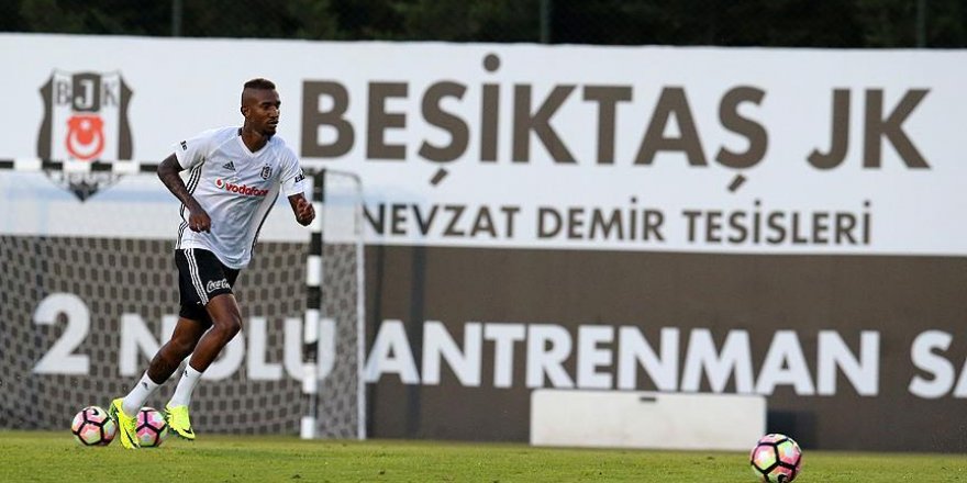 Talisca, Beşiktaş antrenmanında