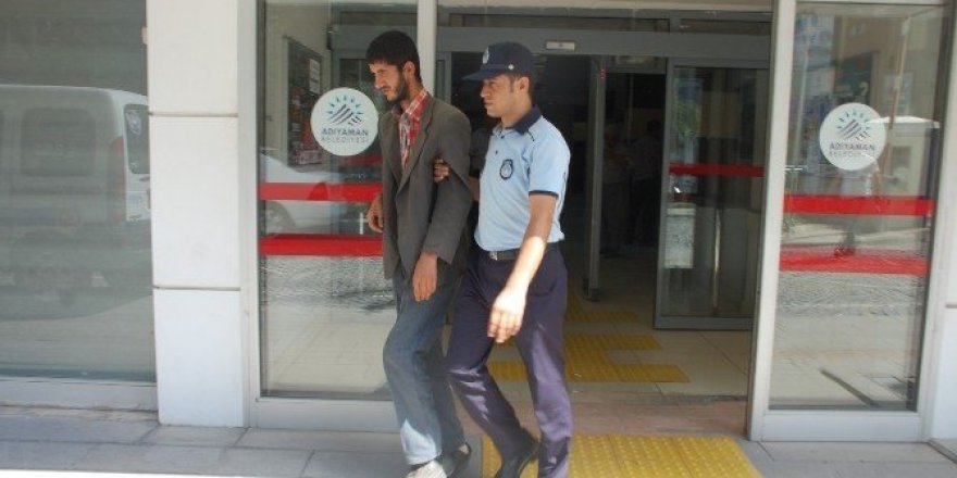 Engelli taklidi yapan dilenci 8. kez yakalandı