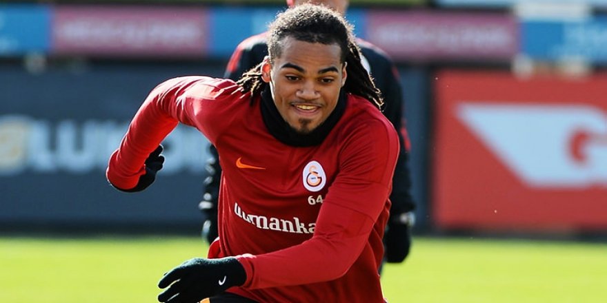 Galatasaray Denayer'i ezeli rakibine kaptırdı!